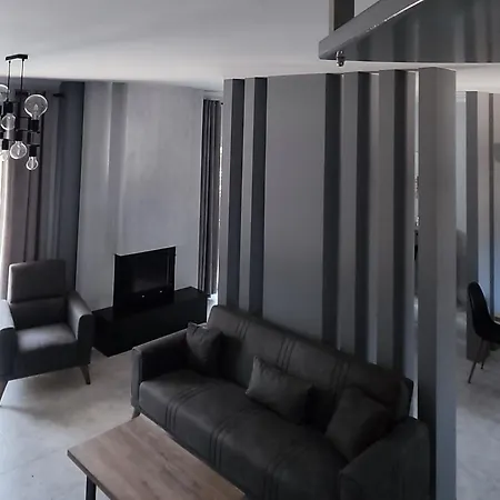 Villa Peskena's *